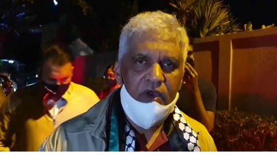 Interpellation de Valayden par des officiers du CCID aux petites heures à sa résidence à Sorèze