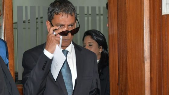 Allégations de pots-de-vin : les avocats de Dhaliah ne sont plus opposés à une «objection to departure»