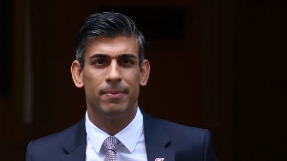 Royaume-Uni: Rishi Sunak dit regretter d'avoir nommé un ministre accusé de comportements immoraux