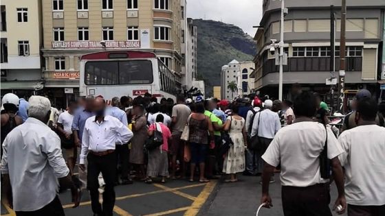 Lors d’un contrôle de routine - course-poursuite à Port-Louis : le conducteur testé positif à la drogue