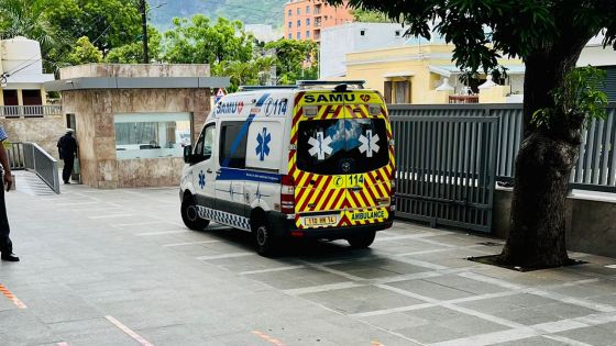 Me Rama Valayden fait un malaise en Cour suprême