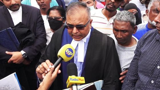 «Premye fwa enn sitwayin reysi amen de minis dan box accusés», dit Me Teeluckdharry sur la Private Prosecution de Bruneau Laurette