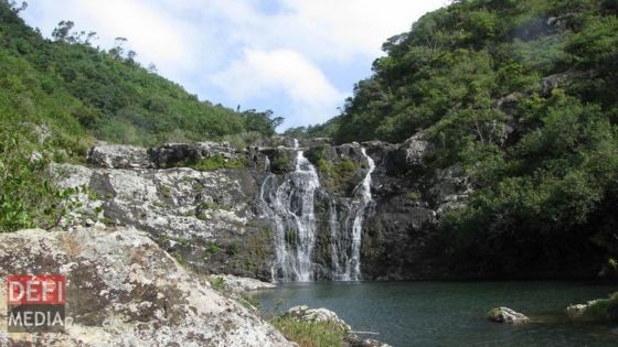 À Sept-Cascades : un Français de 22 ans blessé à la tête après une plongée