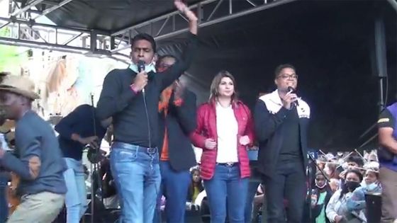 Fête de la Musique : le ministre AvinashTeeluck chante «Sime Lalimier» de Kaya