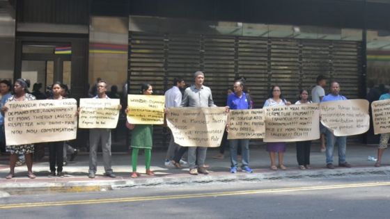 Port-Louis : Des anciens employés de Palmar Ltd ont manifesté devant l'Assemblée nationale