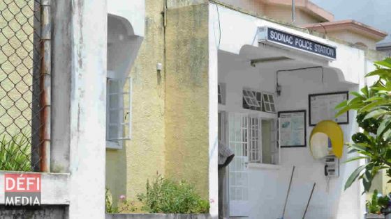 Vol dans un supermarché à Quatre-Bornes : un agent de sécurité surpris en flagrant délit… pour Rs 85 !