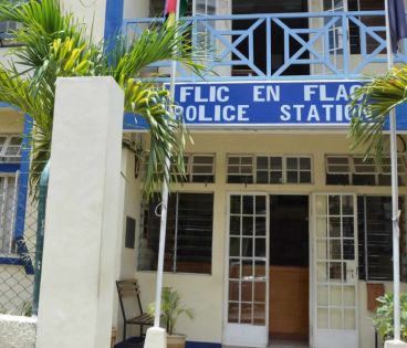 Flic-en-Flac: un jeune homme meurt noyé dans une piscine