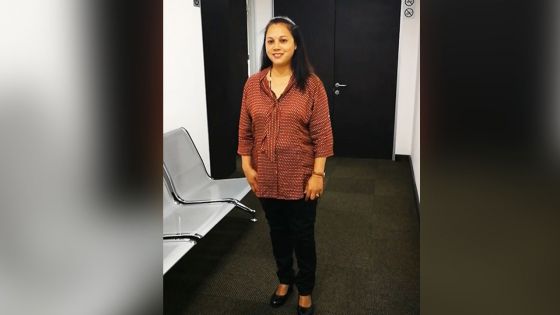Sooleka Dalwhoor : «Je n'ai jamais été informée de l'interdiction du port du tika sur mon lieu de travail»