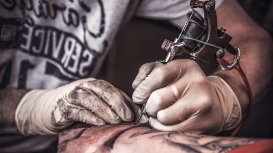 Moratoire de quatre mois accordé aux policiers pour enlever leurs tatouages