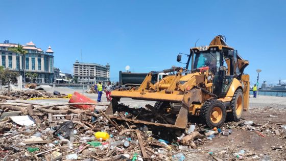 [En images] Post-Belal : grande opération de nettoyage dans la capitale de Maurice 