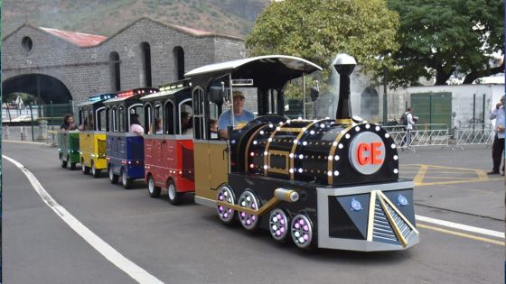 En attendant le Metro Express, découvrez le petit train du Caudan...