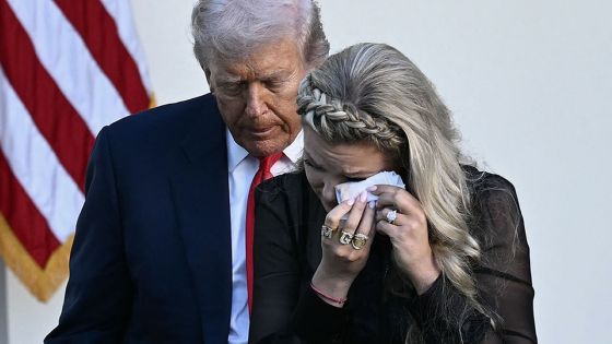 Trump décore à titre posthume son allié assassiné Charlie Kirk