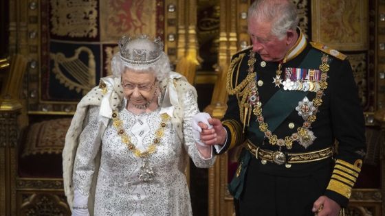 Pièces de monnaie, hymne national: ce qui va changer avec l'accession de Charles III