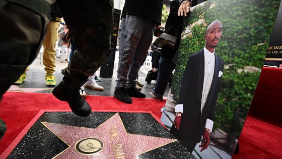 Perquisition près de Las Vegas dans l'affaire du meurtre du rappeur Tupac