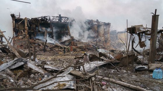 Ukraine: l'aéroport de Dnipro bombardé, des destructions massives