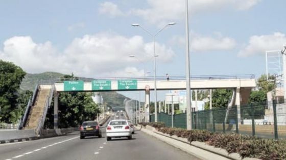 Pailles : une adolescente de 14 ans hospitalisée après s’être jetée de la passerelle