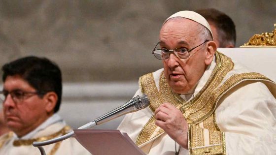 Pour Pâques, le pape condamne les pierres d'achoppement à la paix dans le monde