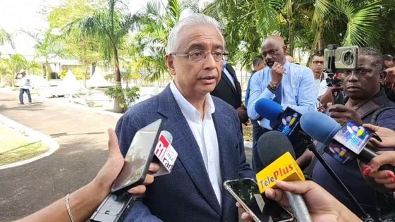 Pravind Jugnauth dit attendre la «convocation» de Sherry Singh