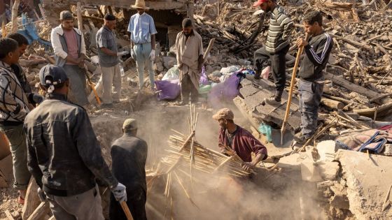 Séisme au Maroc : course contre la montre pour trouver des survivants