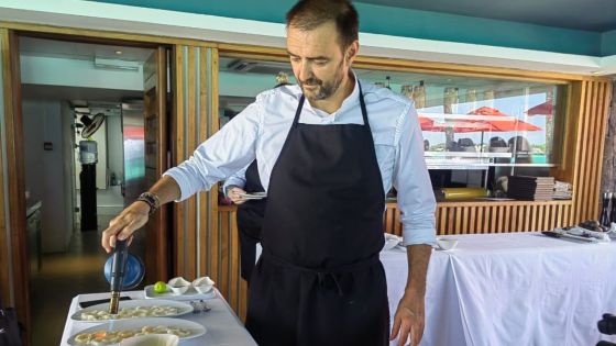 Gastronomie : Le célèbre chef cuisinier et pâtissier Cyril Lignac de retour à Maurice pour célébrer le premier anniversaire de son restaurant