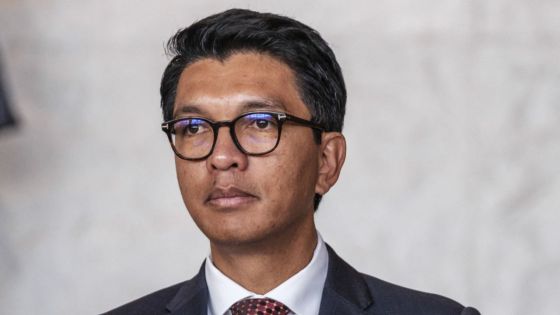 Madagascar : le président s'accroche au pouvoir et dissout l'Assemblée