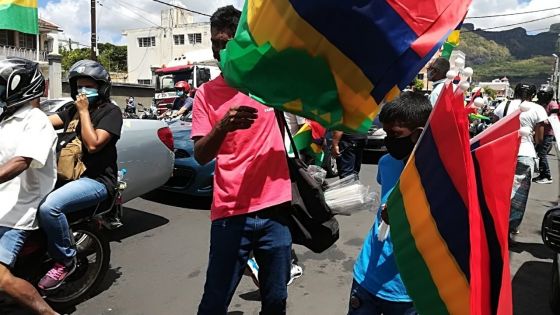 Rallye contre l'IBA Act : vente du quadricolore mauricien à Rs 100