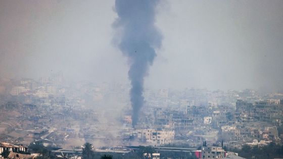 Netanyahu ouvert à un accord incluant la fin de l'offensive à Gaza, raids meurtriers