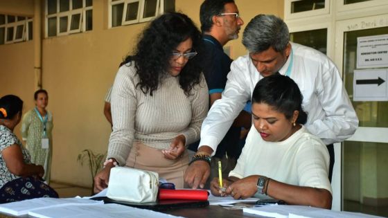 Nomination Day pour la partielle au n°10 : Indranee Poongavanum, première candidate à s'inscrire