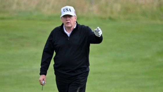 Trump met à jour ses surtaxes, le Canada et la Suisse durement touchés