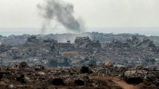 La Défense civile de Gaza fait état de 11 morts dans une frappe israélienne
