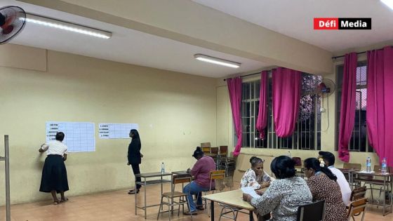 Municipales 2025 – [En images] : le décompte des voix a débuté