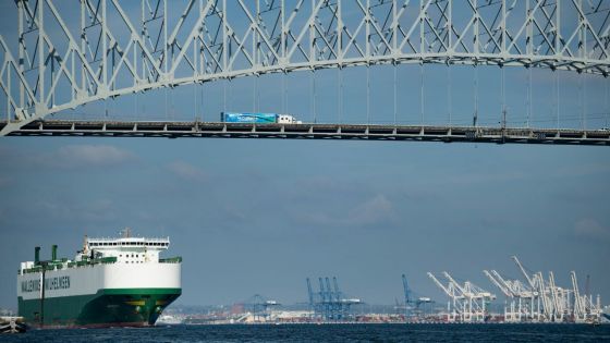 Etats-Unis : un pont de Baltimore s'effondre après avoir été percuté par un navire