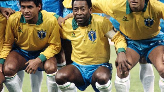 Foot: Pelé, hospitalisé, se sent fort, et plein d'espoir