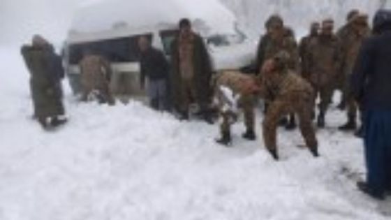 Pakistan: au moins 21 personnes mortes coincées dans leurs véhicules par une tempête de neige