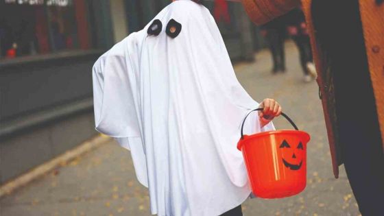 Halloween : un couple de Canadiens arrêté pour avoir donné des bonbons au cannabis à des enfants