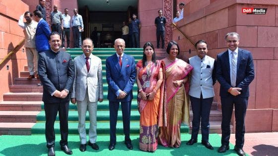Navin Ramgoolam en visite au Parlement indien 