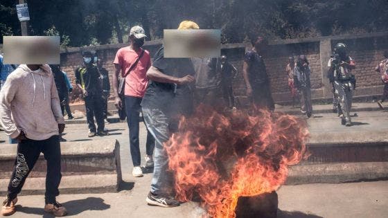 Manifestations à Madagascar: au moins 22 morts selon l'ONU, le président renvoie le gouvernement