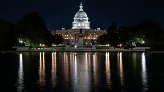 Les Etats-Unis entrent en paralysie budgétaire, sans issue visible à court terme