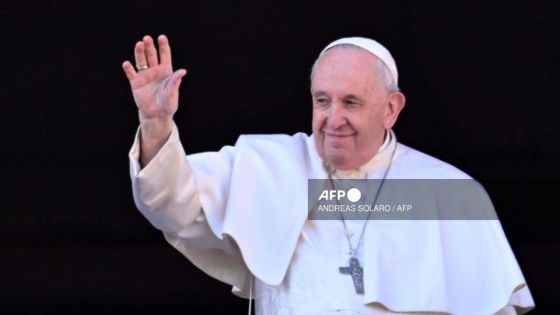 Le pape appelle à faire taire les armes en Ukraine et dans le monde