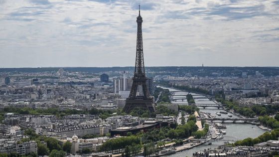 La tour Eiffel évacuée suite à une alerte