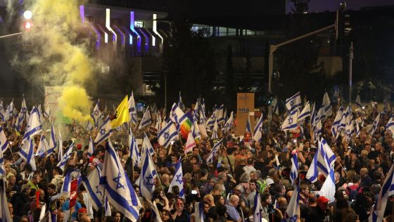 Israël : des milliers de manifestants de nouveau dans la rue pour demander le départ de Netanyahu