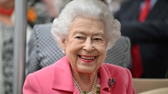 Elizabeth II au balcon pour lancer son jubilé de platine historique