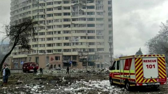 Neuf morts dans une frappe russe sur la ville ukrainienne de Tcherniguiv 