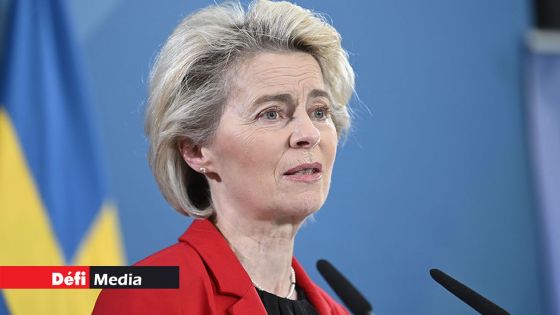 Bruxelles propose un embargo progressif sur le pétrole russe et l'exclusion de la principale banque de Swift