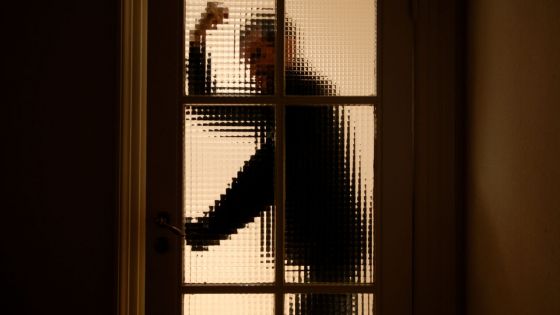 Face au refus de ses parents de lui donner Rs 100 : Il vend câbles et porte de la maison pour s’acheter de la drogue 
