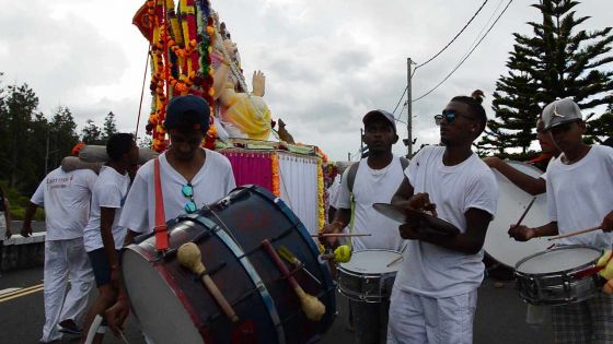 Maha Shivaratree : les premiers pèlerins arrivent au Ganga Talao 