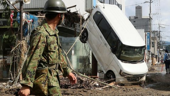 Inondations au Japon: au moins 55 morts, pluies record dans le centre