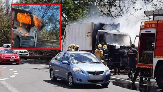 [Vidéo] Pailles : un camion prend feu