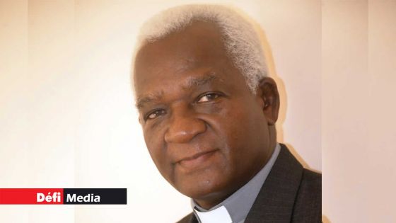 Décès de Desmond Tutu : «Nous perdons quelqu’un de grande valeur», affirme Mgr Sténio André