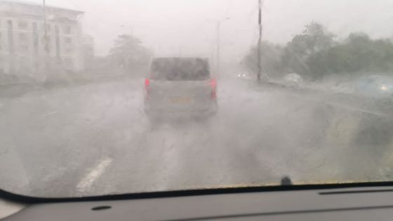 Météo : un avertissement de fortes pluies en vigueur à Maurice